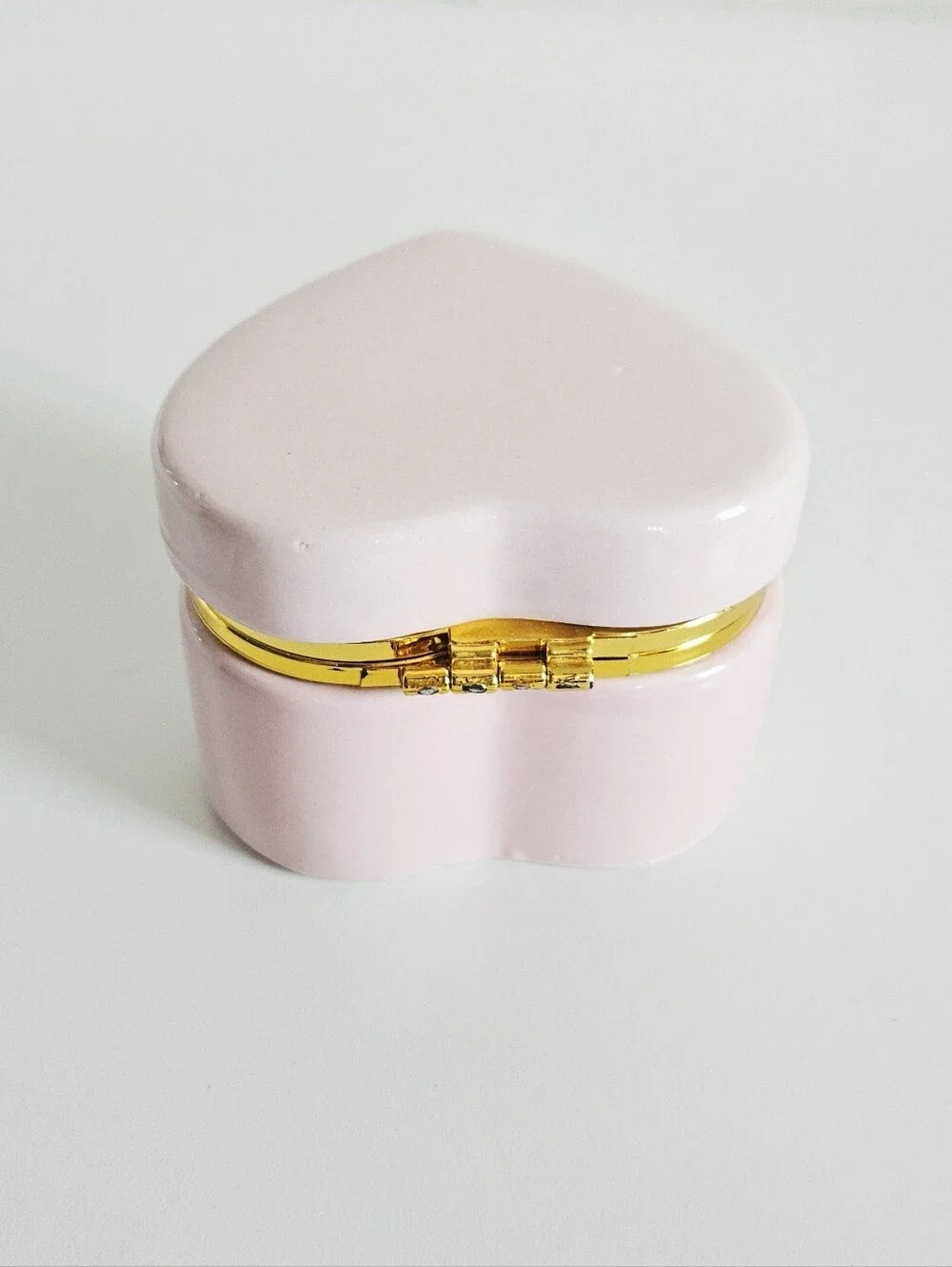 N/A delicate pink